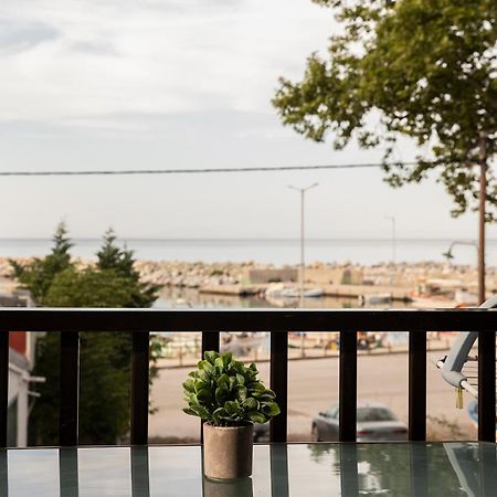 Manos Kritikakis Apartments Платамонас Екстериор снимка