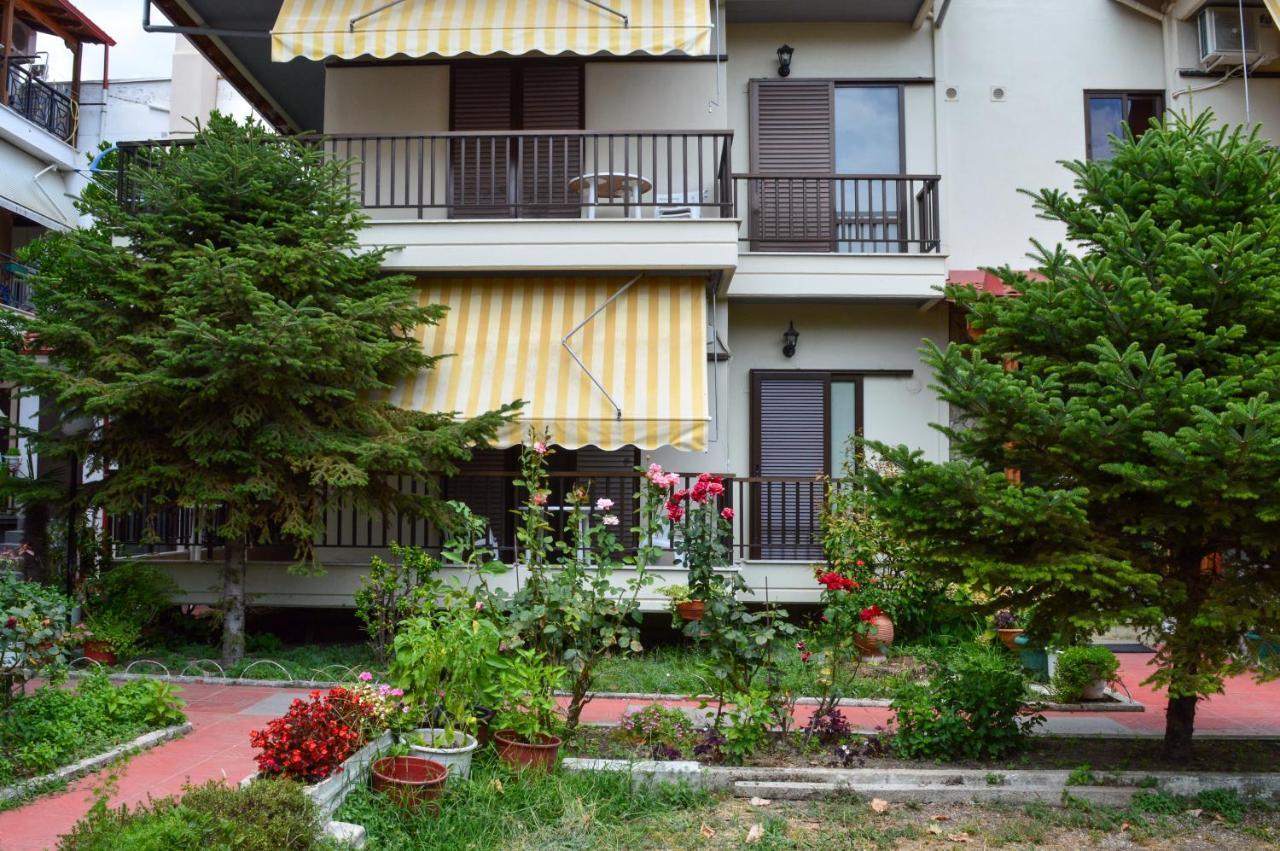 Manos Kritikakis Apartments Платамонас Екстериор снимка