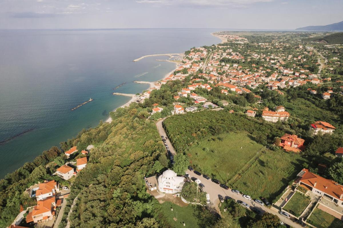 Manos Kritikakis Apartments Платамонас Екстериор снимка