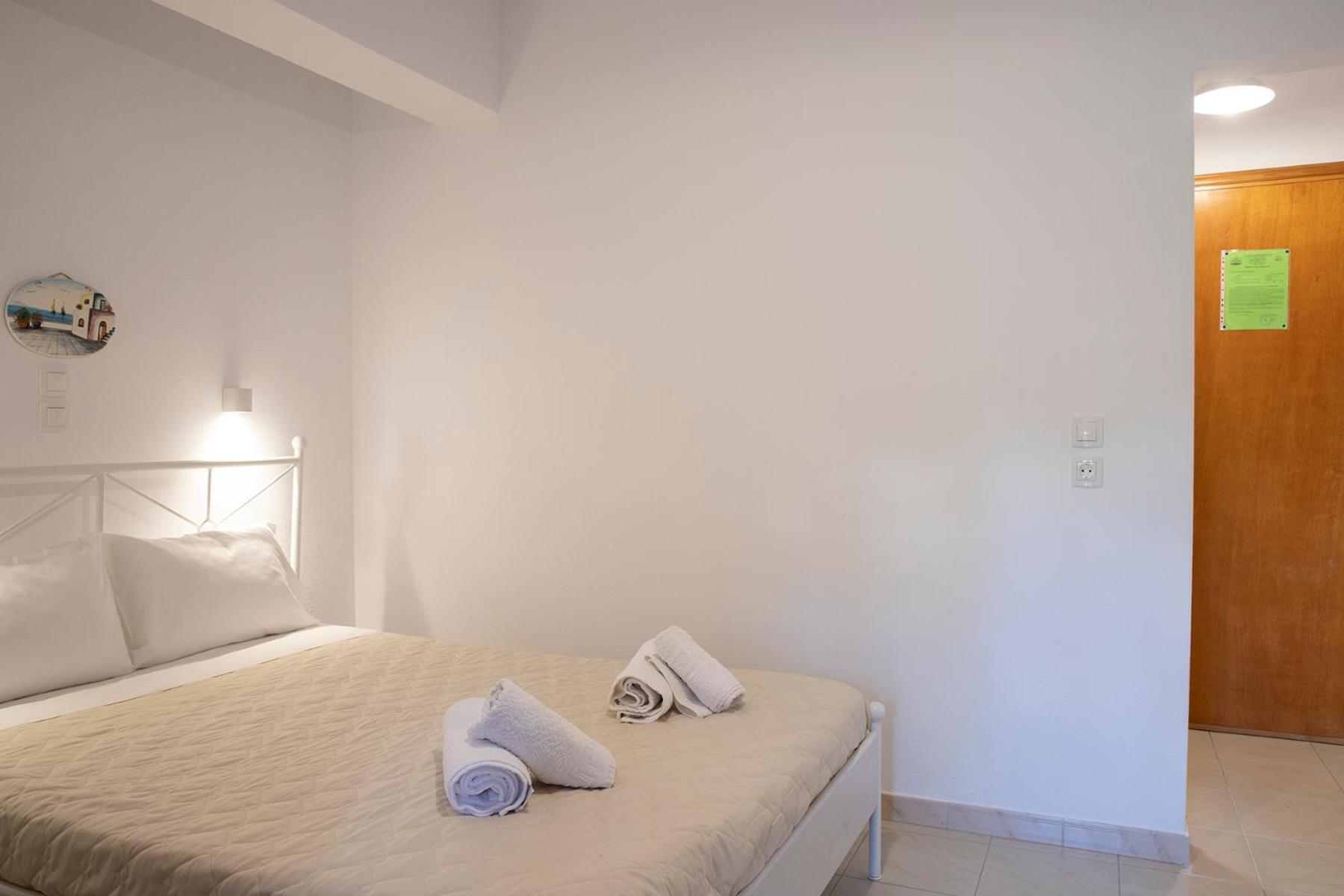 Manos Kritikakis Apartments Платамонас Екстериор снимка