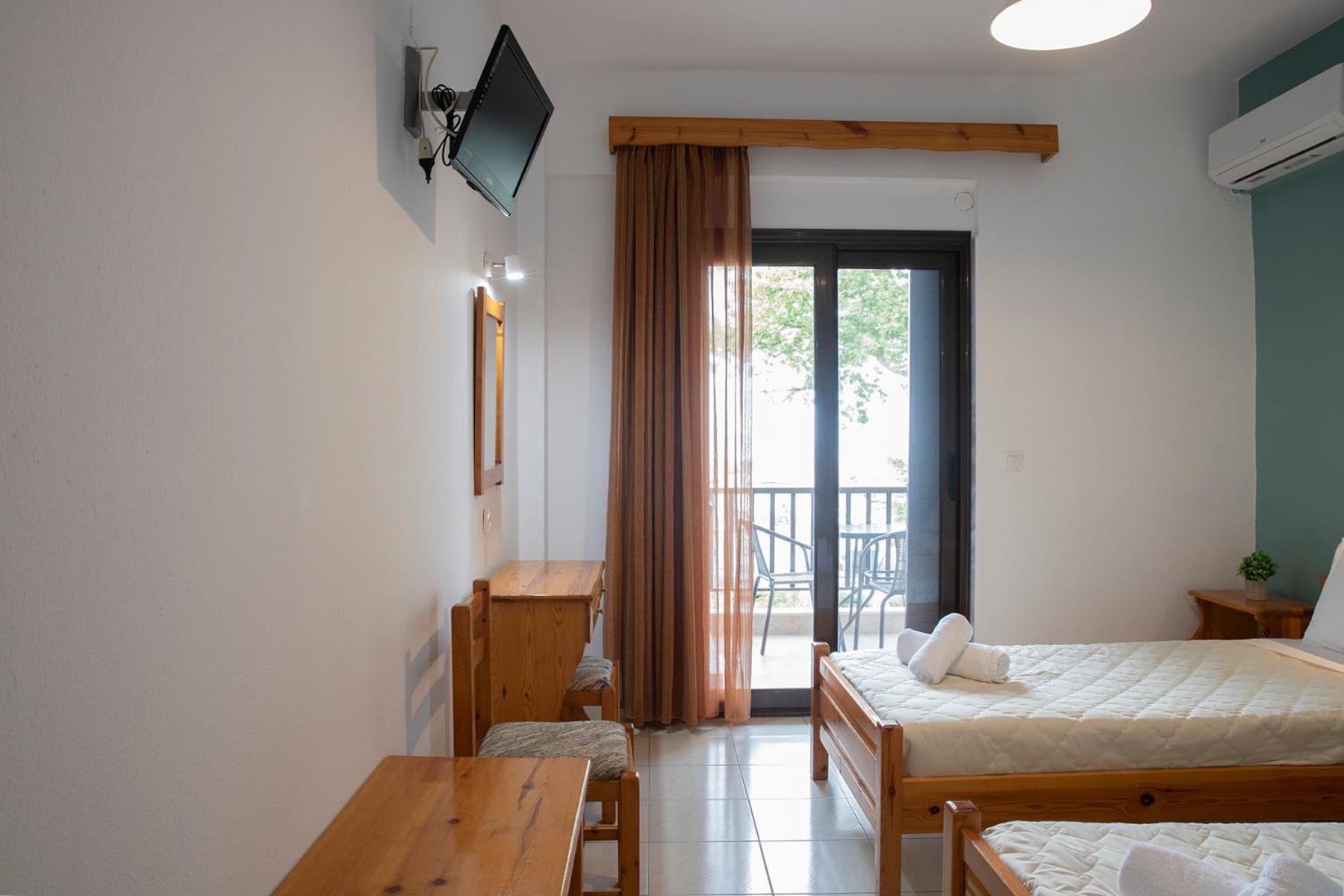 Manos Kritikakis Apartments Платамонас Екстериор снимка