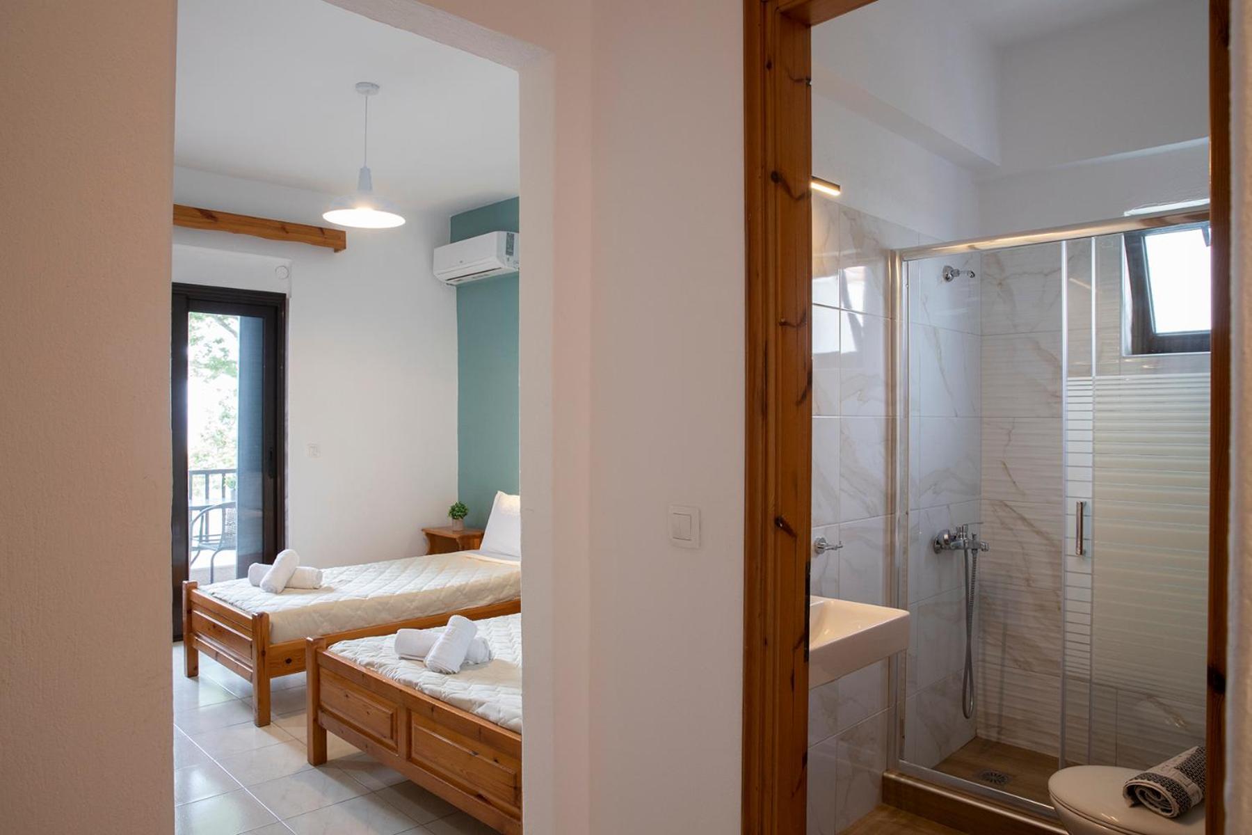 Manos Kritikakis Apartments Платамонас Екстериор снимка