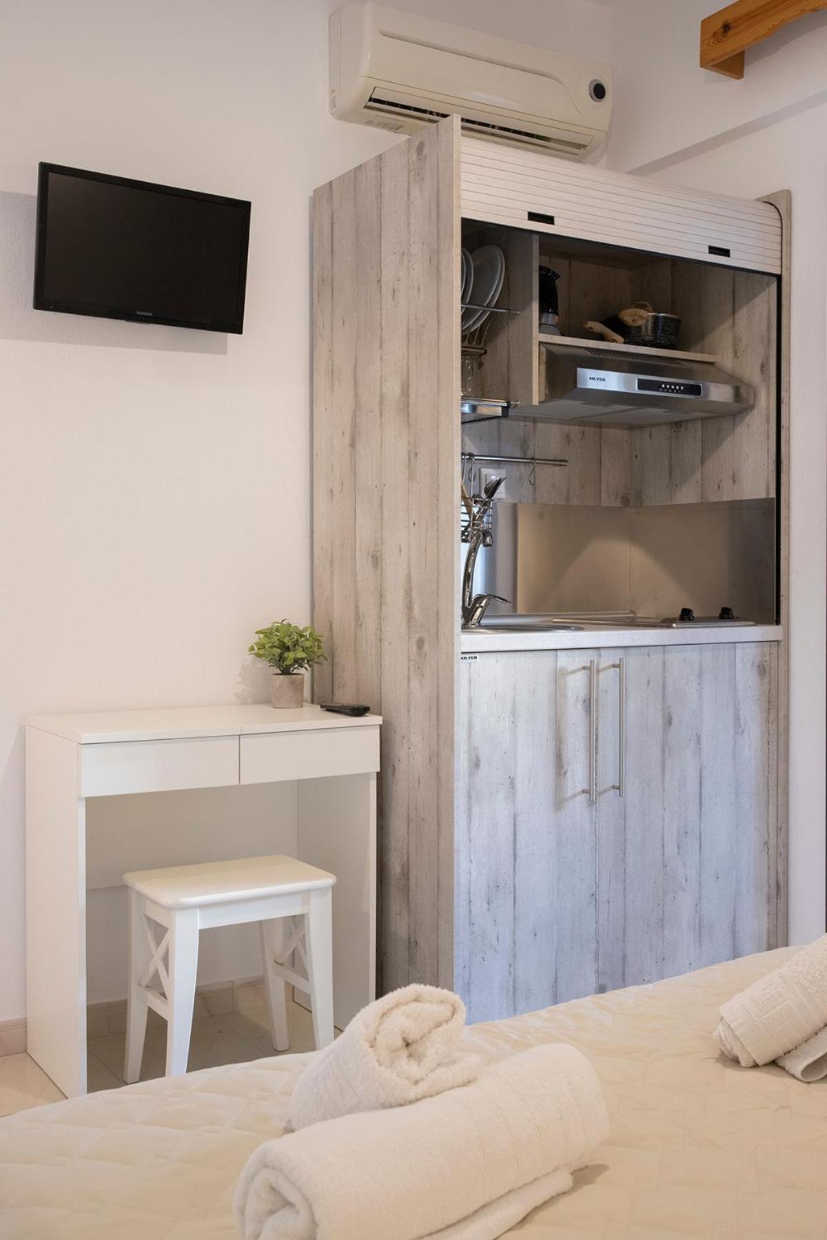 Manos Kritikakis Apartments Платамонас Екстериор снимка